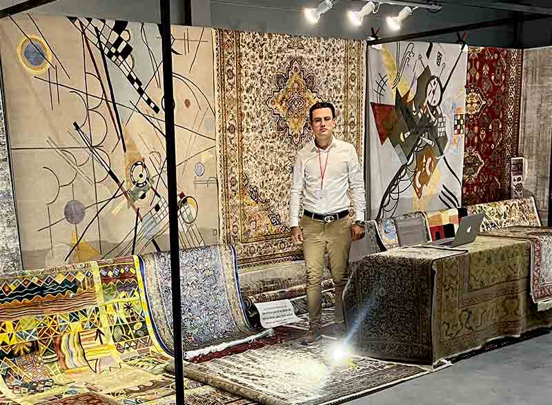 TAPIS BELPARSIA : nettoyage et restauration de tapis en Belgique - TAPIS BELPARSIA  - Spécialiste de la vente et du rachat de tapis, du nettoyage et de la restauration de tapis d’Orient depuis 1956 en Belgique  : Redonnez vie à vos tapis : vente, rachat, réparation, restauration et nettoyage de tapis en Belgique - Mr BARNABEAU :   Restauration et conservation de tapis anciens. Réparation des franges de tapis. Réparation des lisières de tapis. Traitement des trames de tapis. Relainage de tapis. Raviement des couleurs de tapis. Traitement des mites de tapis. Dépoussiérage et dessablage de tapis. Le Nettoyage artisanale à l’ancienne exclusivement à la main : lavage, nettoyage de tapis. Réfection meubles, de siège, fauteuil, canapé … Intervention en Belgique